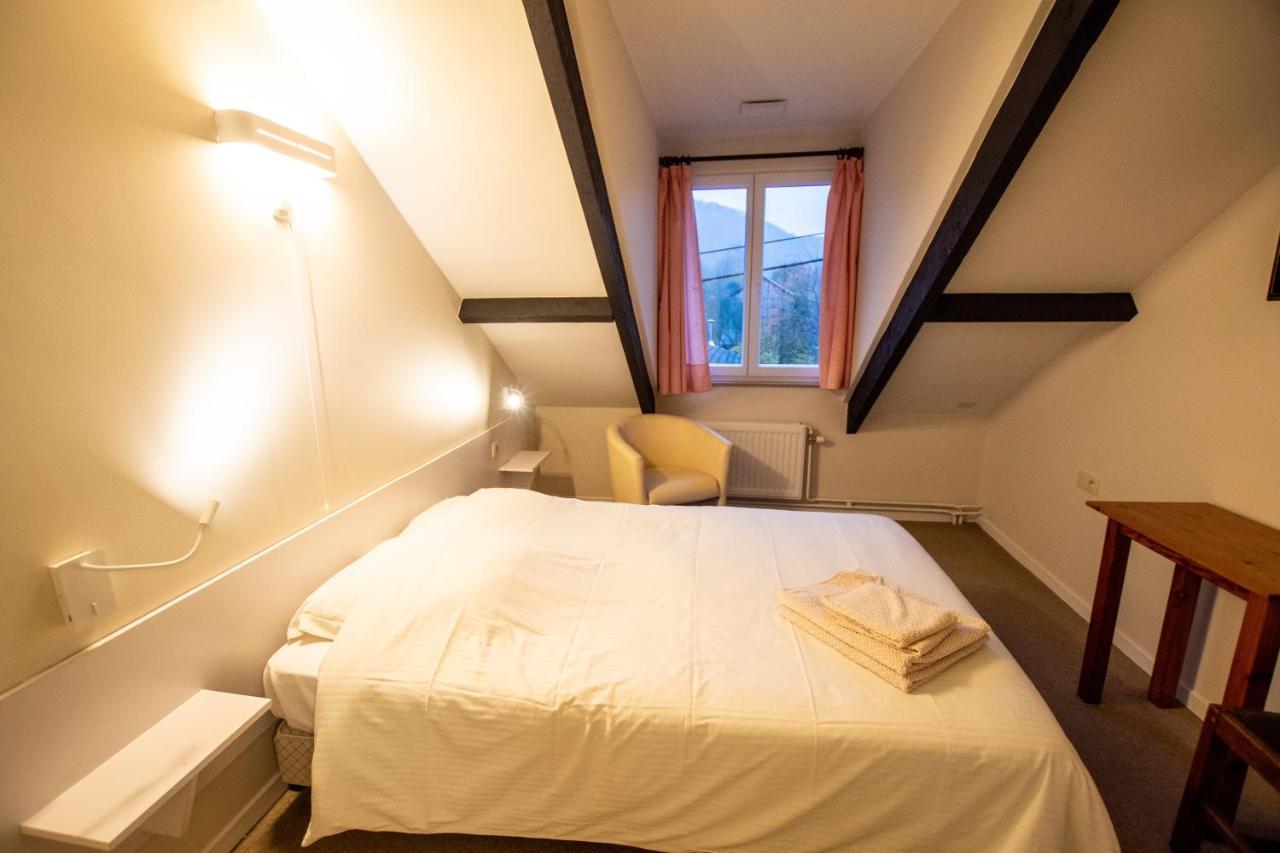 Auberge Le Vieux Moulin Poupehan Eksteriør bilde