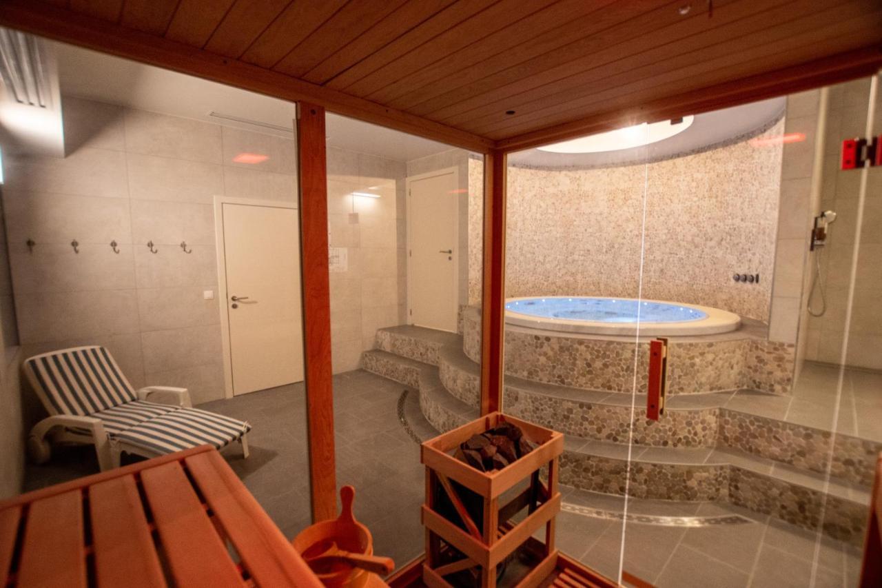 Auberge Le Vieux Moulin Poupehan Eksteriør bilde
