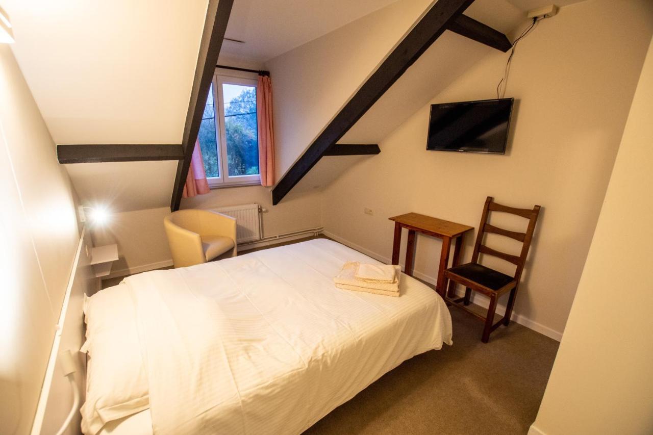 Auberge Le Vieux Moulin Poupehan Eksteriør bilde